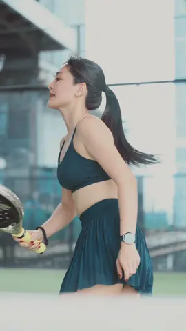 tau kan bola nya kemana klo senyum nya begitu… 😆 #fyp#padel#jakarta 