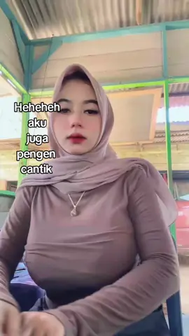 hehe aku kesepian isi komentar Poto kaliann  aku kurang apa sih capek banget di selingkuhin 🥺