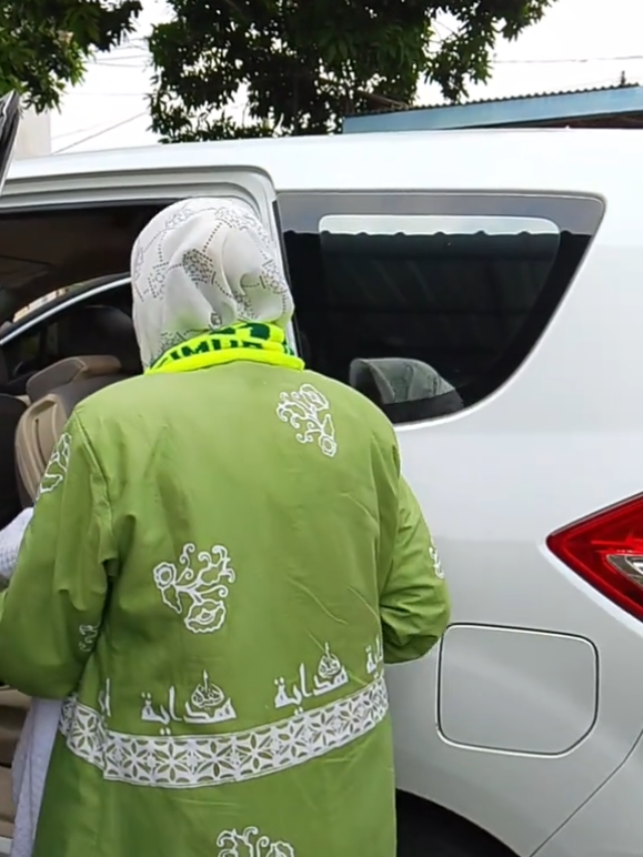 selamat menunaikan ibadah umroh, semoga sehat selalu dan selamat sampai tujuan...🤲🤲🤲