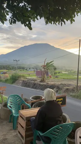 come join bozss 📍Jln Raya Sungai Pua Kampuang Sawah daulu.. ig:galanggangkopi_ #agam #bukittinggi #sumatrabarat #fypシ゚viral #lewatberanda #fyppppppppppppppppppppppp #fyp#fypage#rayolalaksmi @Rayola