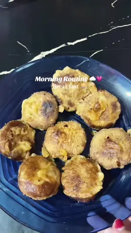 Kue tarajju+ susu 🥛 #🩷MasyaAllah #breakfast #morningroutine #fyp 