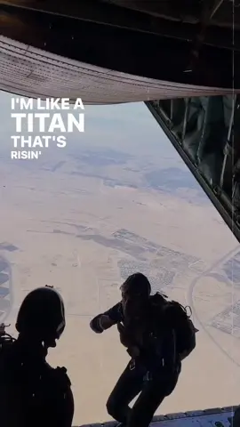 أبطال القفز الحر بقوات المظلات المصرية  💪🪂🇪🇬🕊🫶🪽#creatorsearchinsights #skydiving #tips #explore 