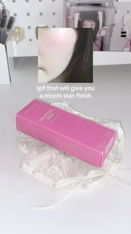 get House of Hur's Tropical Dew Sun Cream at YesStyle ! 💗 use Coupon Code 'LIA10' + Rewards Code 'DREAMY11' for 15% off 🌷 @House of Hur #houseofhur #kbeauty #koreansunscreen #spf #sunscreen 