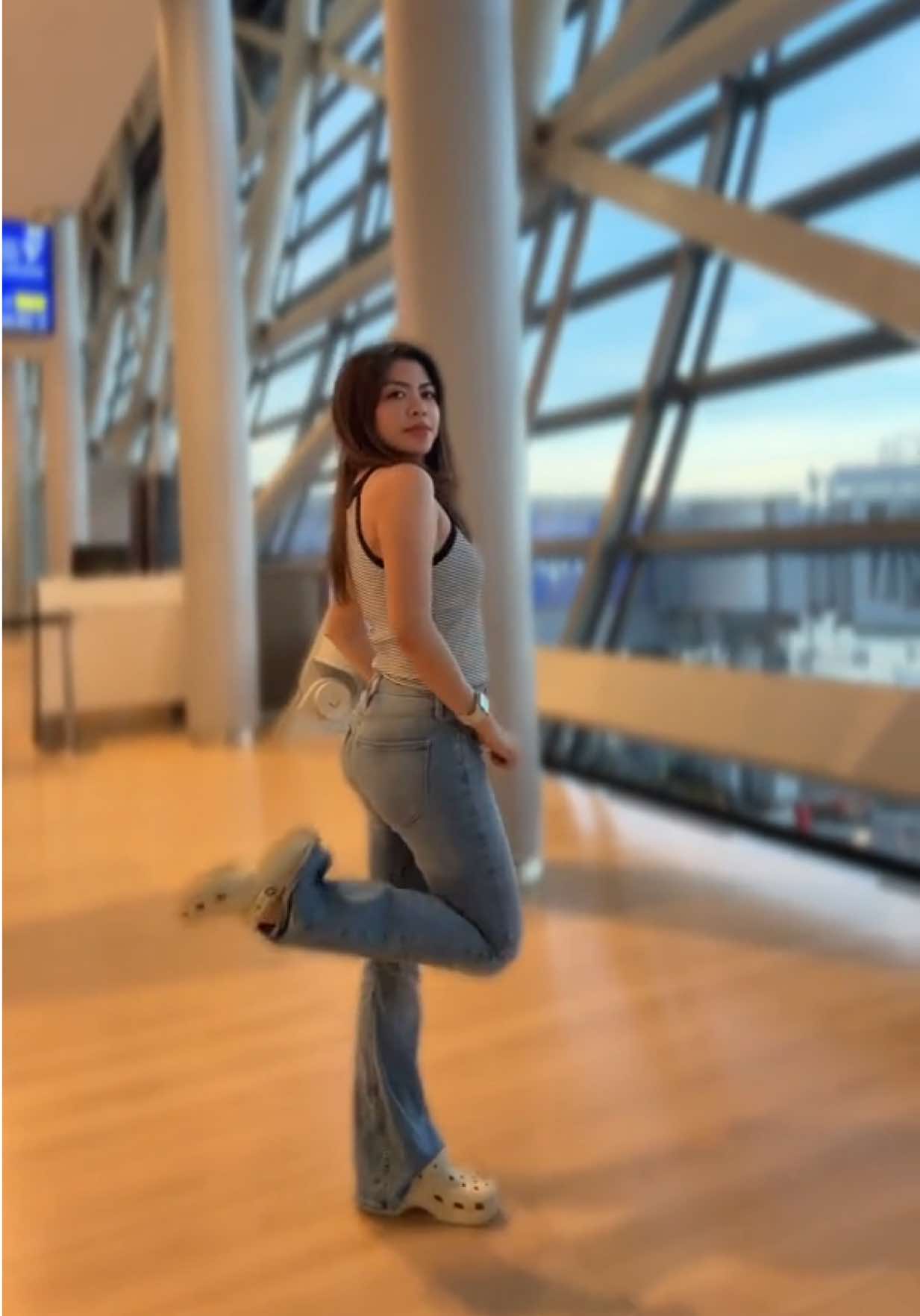 fit check / delayed flight🥱#fyp #outfit #osaka 