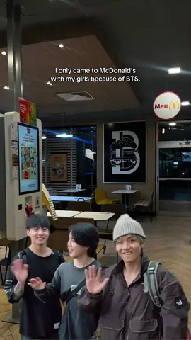 yaaaaass 😁 @BayKim @n.lipophrenia @baby mochi  @AbjkMRstY @BTS 😁