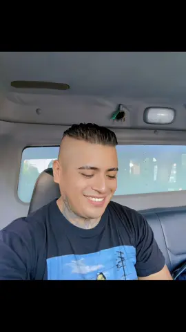 Con el corazón roto 💔 pero siempre con una sonrisa 😃 Atte = La vida #CapCut #♥️chris♥️ #sinmiedoalexito😎😹 #viraltiktok #🇲🇽Mexicoamericano🇺🇸 
