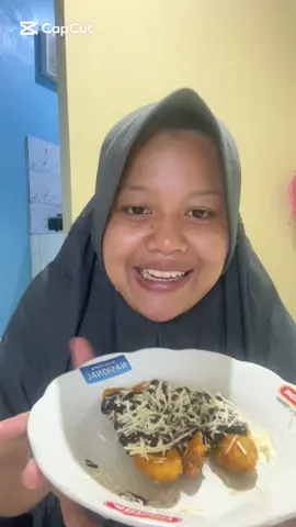 Ngemil sore bikin pisang nugget toping  coklat keju enak teman-teman🤤🤤#kontenpemula #makanmakan #viral #fyp #ngemil 