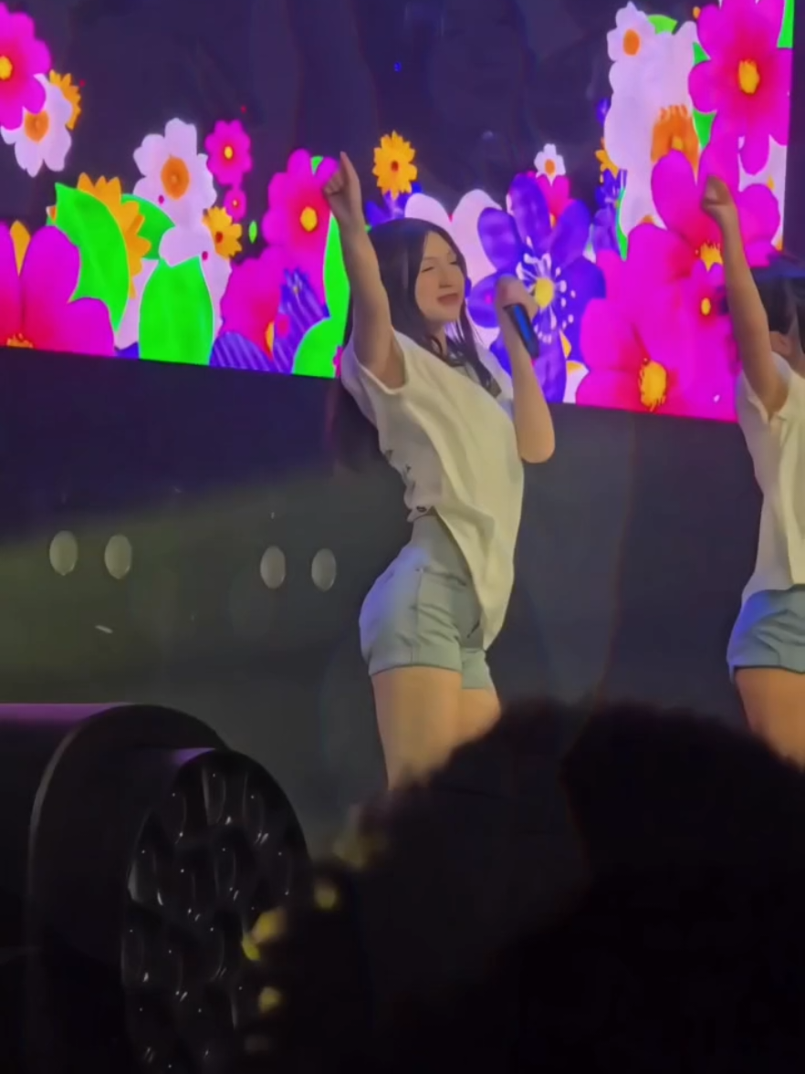 asekkkk 🤯🤯💃💃 #fyp #jkt48 #michiejkt48 #foryou #masukberandafyp 