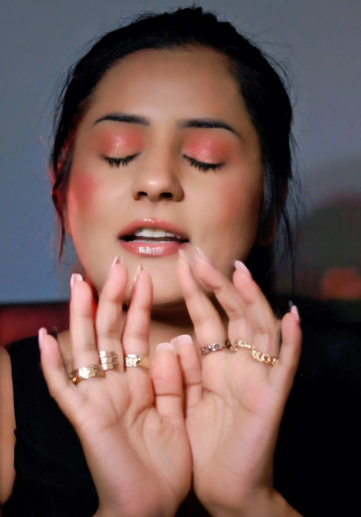 @celimax.global skincare for fine lines  trending / punjabi / weddingszn / browntiktok / xyzbca / desitiktok / desi / lenhga / pritttykbatth / punjabiwedding / punjabibride / Viral / SkincareRoutine, SkincareTips / GlowingSkin / HealthySkin / SkincareHacks #SkincareHacks #SkincareTips #SelfCare #punjabi @YesStyle @medicube global 