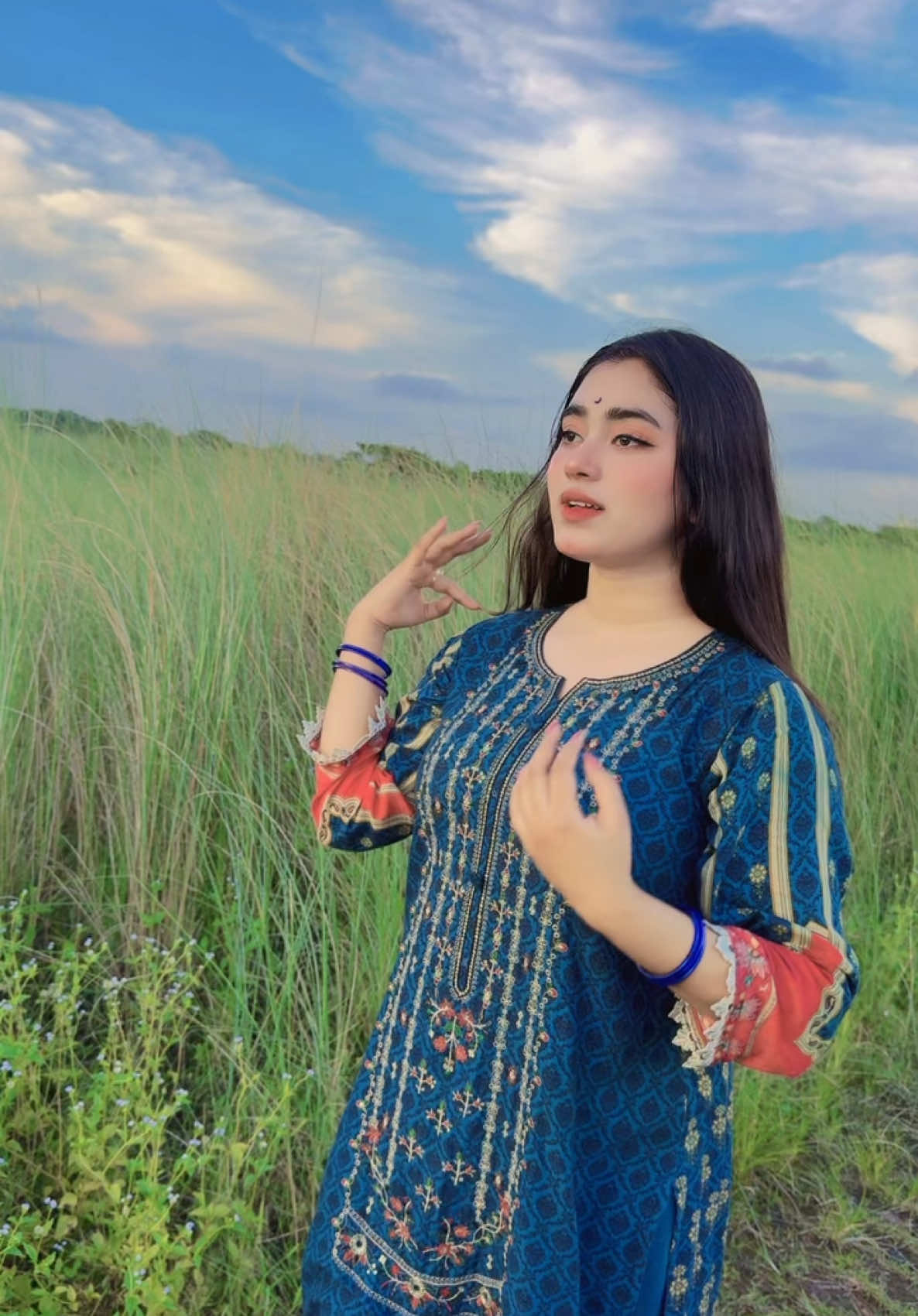 IG - _ayesha_hossain    #unfrezzmyaccount #tiktokbangladesh #foryoupage 