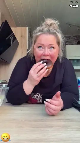 Daughter and mother #funny#funnyvideo#tiktok#fyp#foryou#scarecam#prsnk