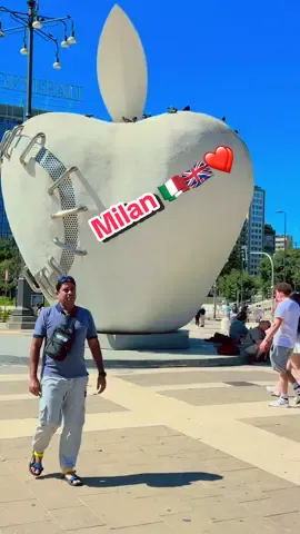 Milan centre 🇮🇹🇪🇺🇬🇧@Mahmood Hussian @wolf🐺 @Malik Qaisar #england🇬🇧uk 