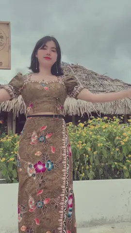 🤎🤎#မြဝတီမြို့ #သစ်ရိပ်စံ #မြင်ပါများပီးချစ်ကျွမ်းဝင်အောင်လို့🤒🖤 