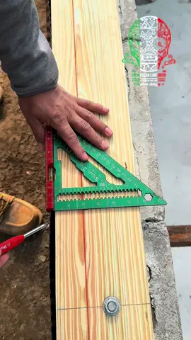 ”No esperes el momento ideal, jamás llegará. Empieza con lo que tienes y ve consiguiendo más herramientas en el camino” #themexicancarpenter #carpinteros #constructionlife #carpenterlife 