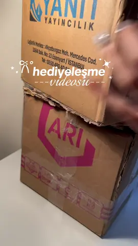 HEDIYELESME!!!! part:1  videoyu begenıp yoruma ıstedıgı kıtabı yazan takıpcılerımden bırkacına kitap hedıye edıyorum 💖 paylasırsanız cok mutlu olurum💖 (kargoyu uygulama uzerınden verecegım. *reklam