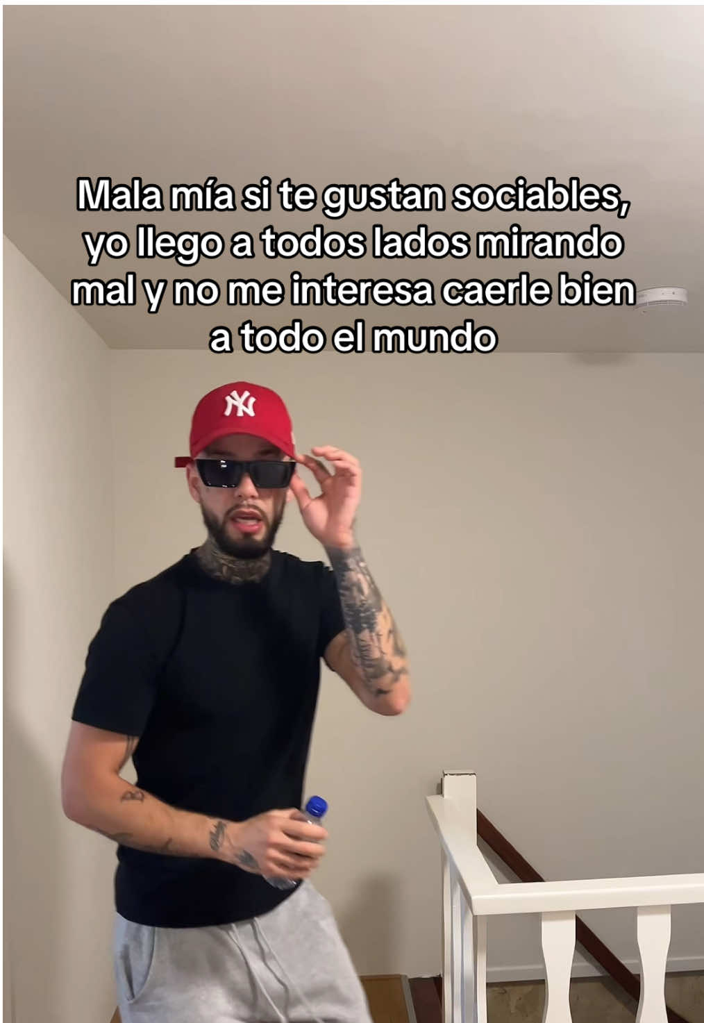 Mala mía, yo seguiré llegando a todos lados mirando mal, me valen vrgaaa #parati #contenido #criticar #personas #chismosos 