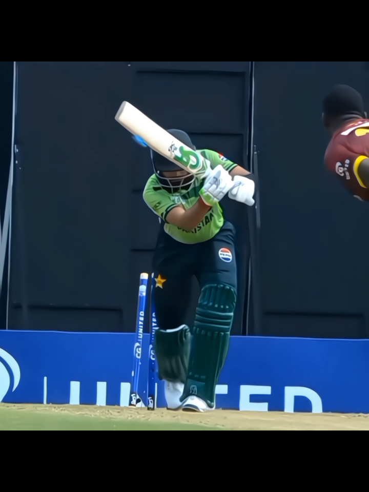 I Have no Captions💝#fyp #foryoupage❤️❤️ #baberazam #viralplz #tiktokpakistan 