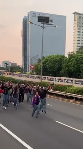 BUBARKAN#dpr#demo #wakilrakyat #bubar #tiktokviral 