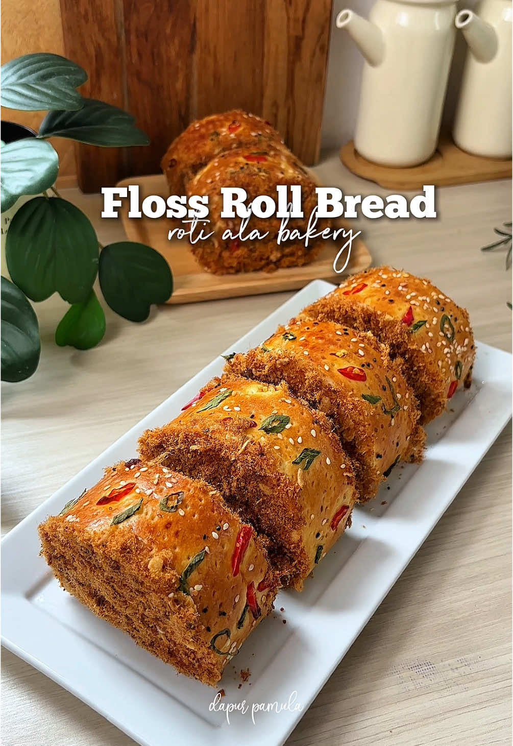Bismillah ❤️ Untuk Stand Mixer nya aku menggunakan Stand Mixer Joil M7 dari @Joil  💕 FLOSS ROLL BREAD 💕 Rebake @dapur_pamula  Bahan-bahan : 300 gr terigu pro tinggi  20 gr susu bubuk 50 gr gula pasir  4 gr ragi instan  2 kuning telur  70 gr susu cair 80 gr air dingin 50 gr margarin  4 gr garam  Olesan : 200 gr mayonaise 60 gr kental manis  Secukupnya abon  #flossrollbread #rotigulungabon #rotigulungisiabon #rotiabon #flossroll #roti #resepsimpel 