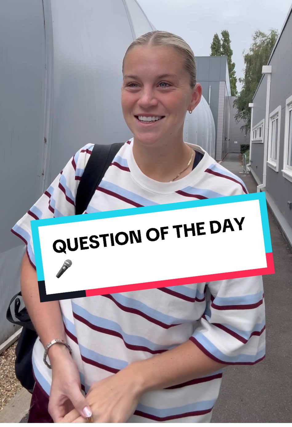 Which player do you think would arrive to a party first? 🤔 The latest Question of the Day 🎤 #arsenal #arsenalwomen