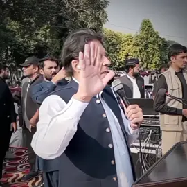 جب یہ میرا نام سنتے ہیں ان کی ٹانگیں کامپنے لگتی ہیں  #گھبرانا_نہیں_ہے 