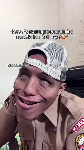justru itu letak asiknya🤭 #relatable #school #frends #fyp #trending 
