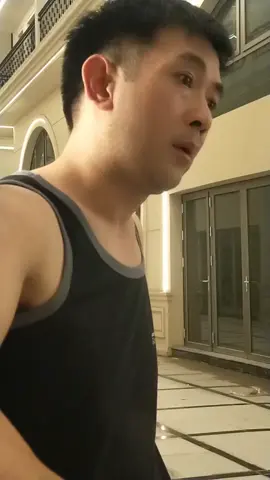 để anh mở hàng cho. 