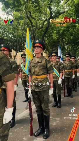 Cận cảnh visual nét căng của quân nhân Nga đang được nhiều chị em nhận là chồng nhất lúc này chỉ sau 1 cái 