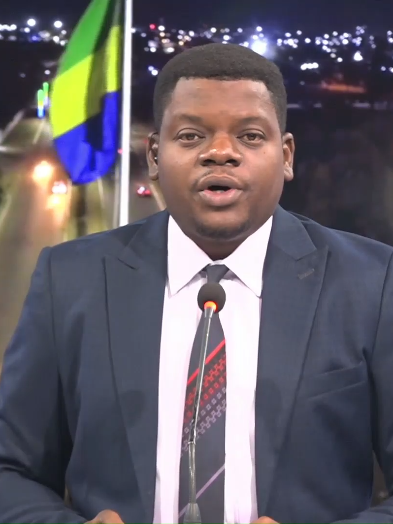 ''Apprenez à être discret, tout le monde n'est pas dans votre équipe. Certains veulent simplement cerner votre plan de jeu.''  #Groupegabontélévision #Gabon1ère #Actualitédugabon #ClaudeSageBoussoungouMatoumba #Retenezcequedisentlessagescesoir