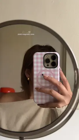 plaid magnetic case! 💘✨ #phonecase #case #caseiphone #iphonecase #fyp 