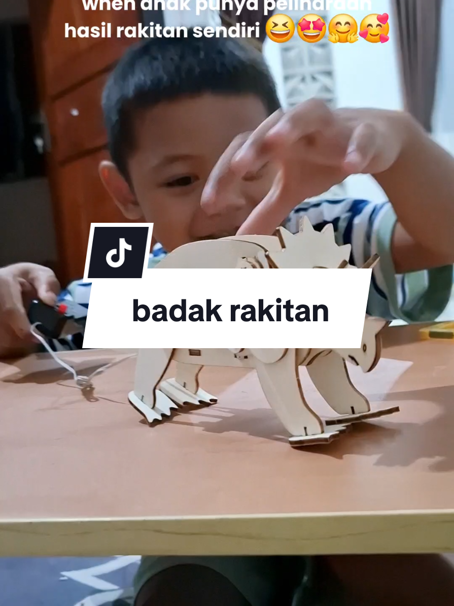 modal mainan ini, bisa melatih imajinasi dan kreatifitas anak loh 🥰🤗