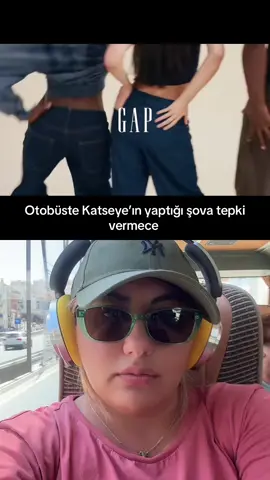 #duet with @Marie Claire UK #gap ablaların geldi Sydney *reklam (çünkü reklam izledik lol) #katseye #gapxkatseye #reaction 