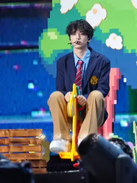 เสี่ยวเหยียนสามขวบรอแม่มารับกลับบ้าน🐈🍼✨ #严浩翔 #yanhaoxiang #tnt时代少年团 #เหยียนฮ่าวเฉียง #tnt_thời_đại_thiếu_niên_đoàn 