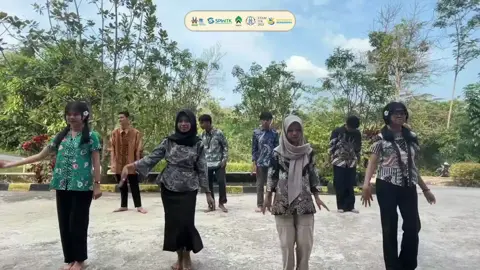 Dipersembahkan oleh Kelompok Tuke, Gugus Malanagara Dalam rangkaian kegiatan SPIn ETAM 2025, Institut Teknologi Kalimantan. Tari Apuse adalah tarian tradisional yang berasal dari Papua Barat, khususnya dari suku Dani, yang mencerminkan rasa syukur, penyambutan tamu, serta ikatan sosial masyarakat tarian ini bukan hanya sekedar tugas sesaat, tetapi simbol kebersamaan dan semangat dari kelompok kami sebagai mahasiswa baru ITK 🔥🔥 #GugusMalanagara #KelompokTuke #InstitutTeknologiKalimantan #SPInEtam2025 #SPECTA 