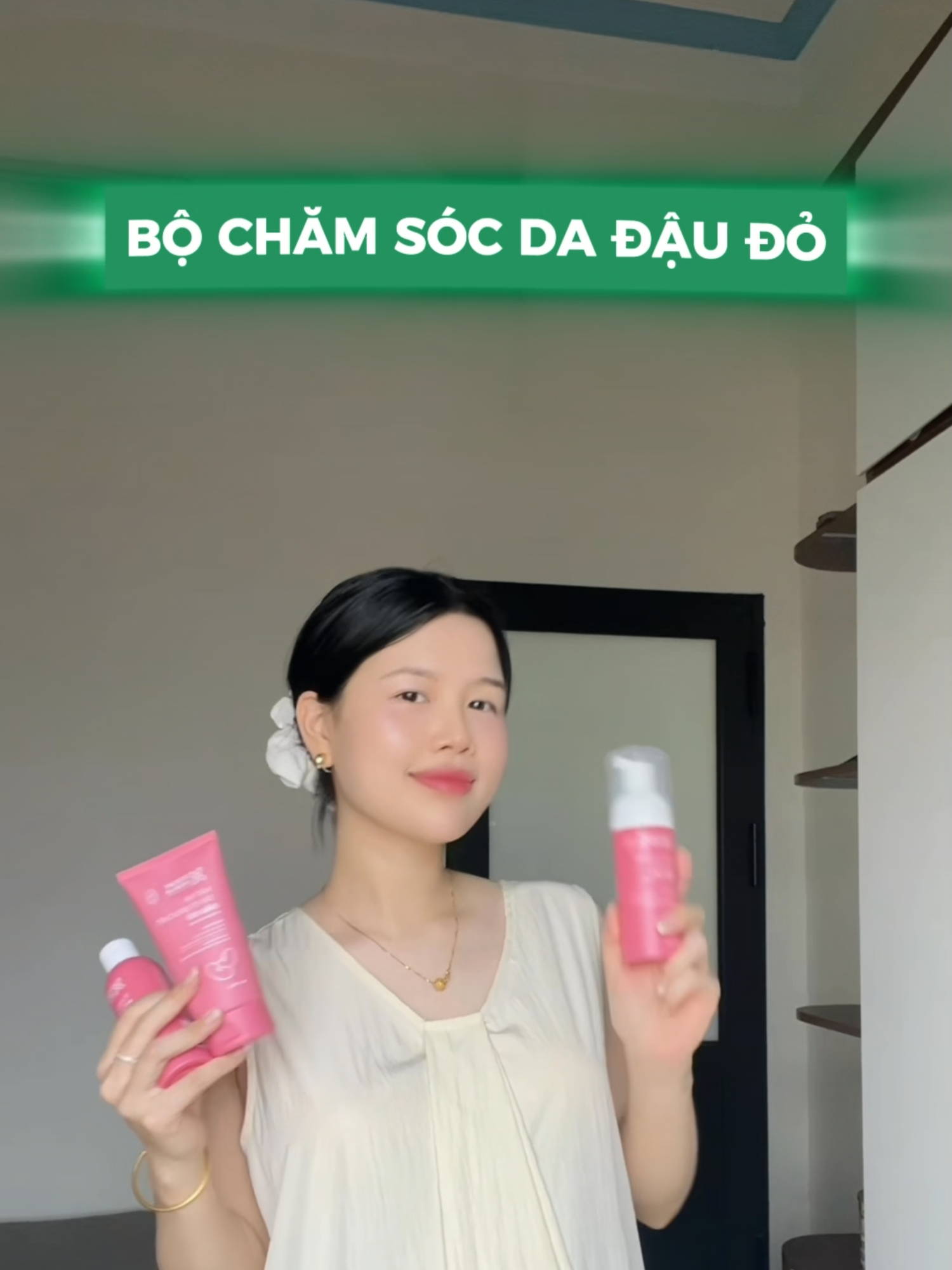 Cảm ơn bộ chăm da Đậu Đỏ của Cỏ Cây Hoa Lá vì đã cứu cánh cho làn da của mẹ bầu trong suốt giai đoạn thai kỳ nhạy cảm. Nhả vía da đẹp trộm vía cho các đồng bầu nha #myphambabau #suaruamat #cocayhoala #skincaredaudo #taydachet #reviewskincare #toner