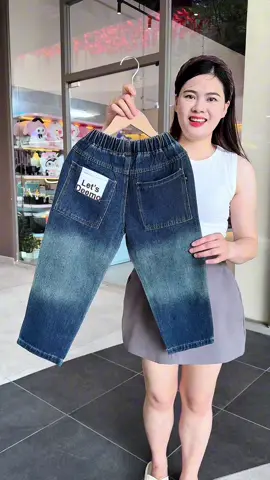 Săn cho con mặc đi học chưa..?#quanaotreem #quanjean #quanbetrai #quanbobetrai 