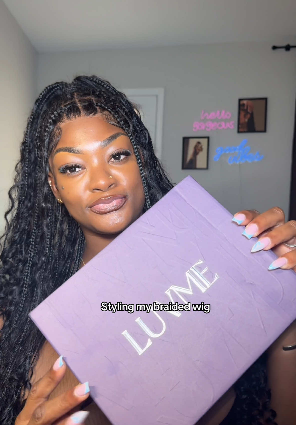 Very versatile!🔥 @Luvmehair #fyp #luvmebraidedwig #bohobraids #bohoknotlessbraids #luvmehair #braidedwig #braidedwiginstall #braidwighairstyles
