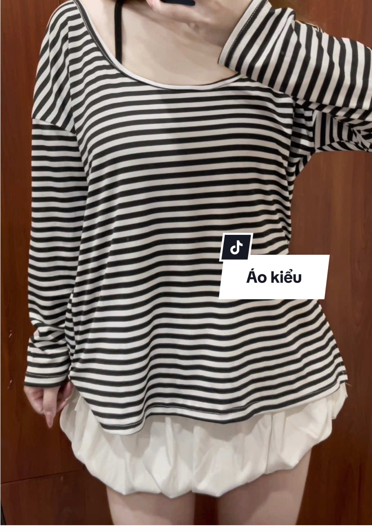 Bị mê hoa tiết kẻ #xuhuongtiktok #thoitrang #aokieu #phoidoxinh #tiktokshop 
