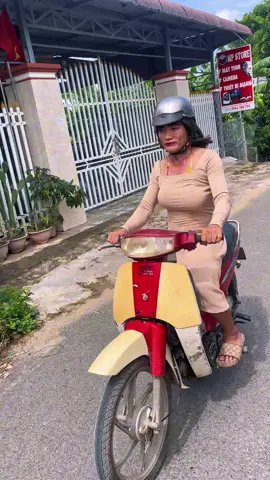 Kệ nhắm mắt yêu luôn 🤣🤣#hoaiphongtv 