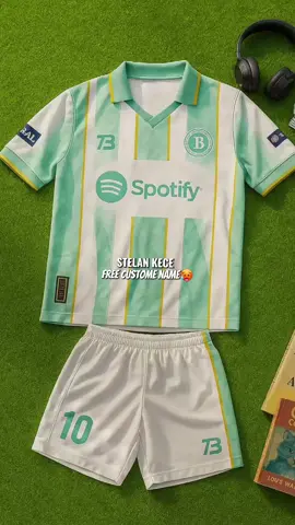 Wajib punya minimal dua ini mah kalo satu tar dipake adek🥵🔥 #jersey #jerseyvintage #jerseymurah #jerseycustom #outfitideas 