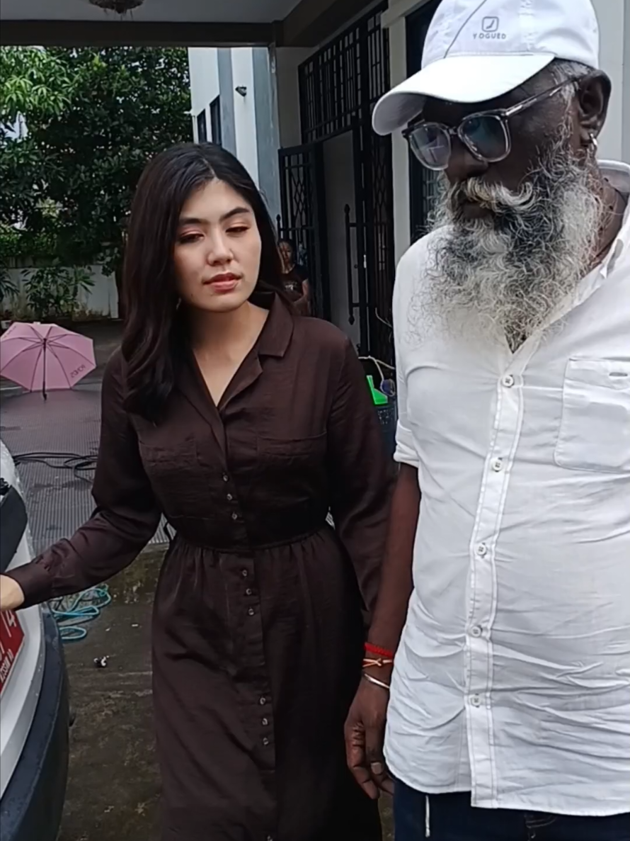 ကျွန်တော့် ချစ်သမီးလေး စိုးပြည့်သဇင်မှ အိမ်သုံးလက်စွဲဆပ်ပြာများ ထပ်မံဝယ်ယူခဲ့.... #ဒါရိုက်တာစတီးလ် #Director_st #Foryoupage 