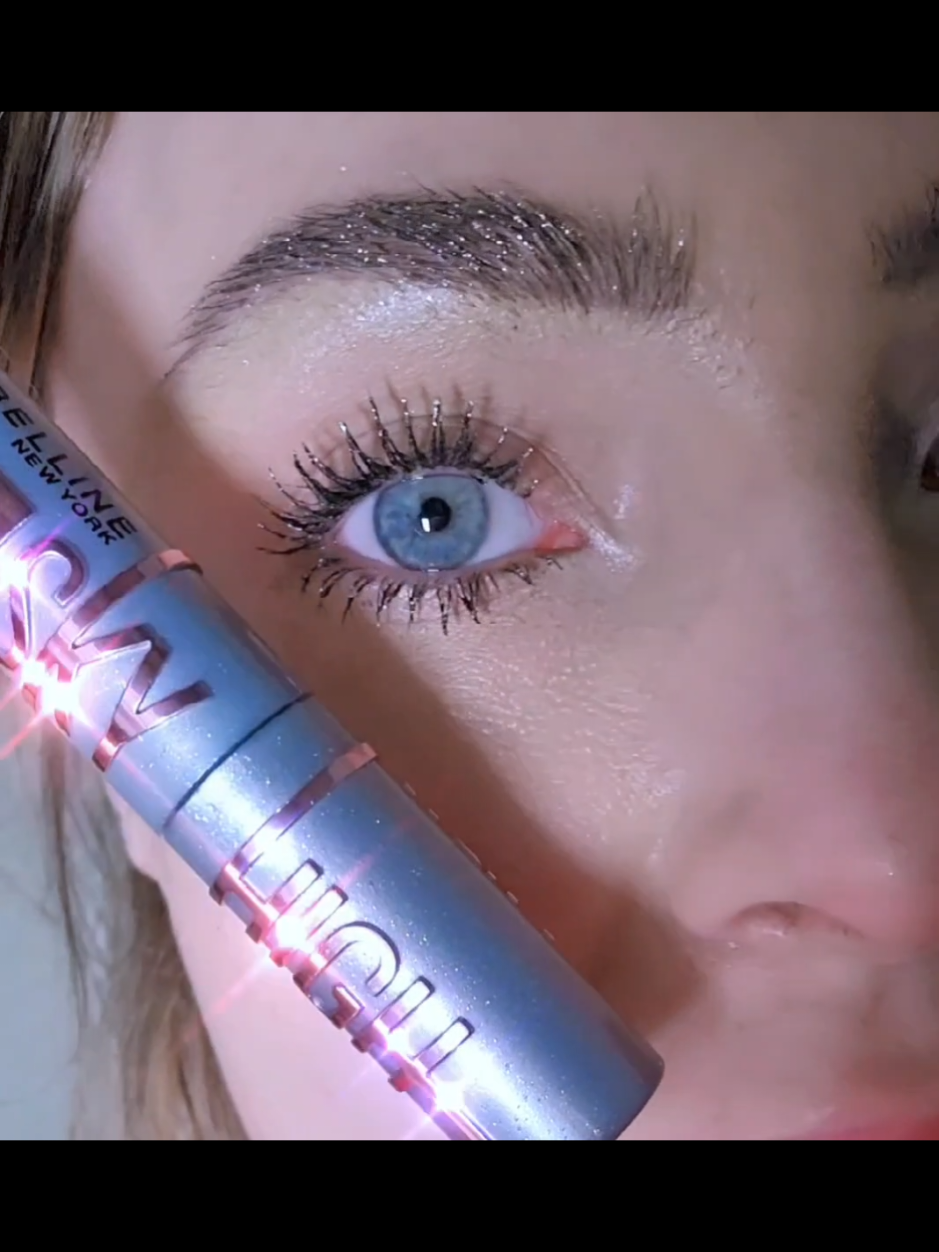 Mascara od @Maybelline Polska @MaybellineUK  Space Diamond mozna użyć na dwa sposoby, na rzęsy oraz na brwi! wiedziałaś o tym? nie skleja rzes ladnie dodaje blasku!  💎✨️ #mascarahacks #mascara #fyp #dc #eyelashes 