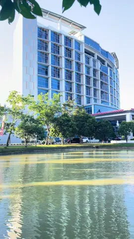 #mahasiswa UIN kalok dah nongkrong di embung pasti lagi berat mikirin tugas akhir 😮‍💨 #mahasiswauin #uinradenintanlampung #masukberanda #lampungtiktok 