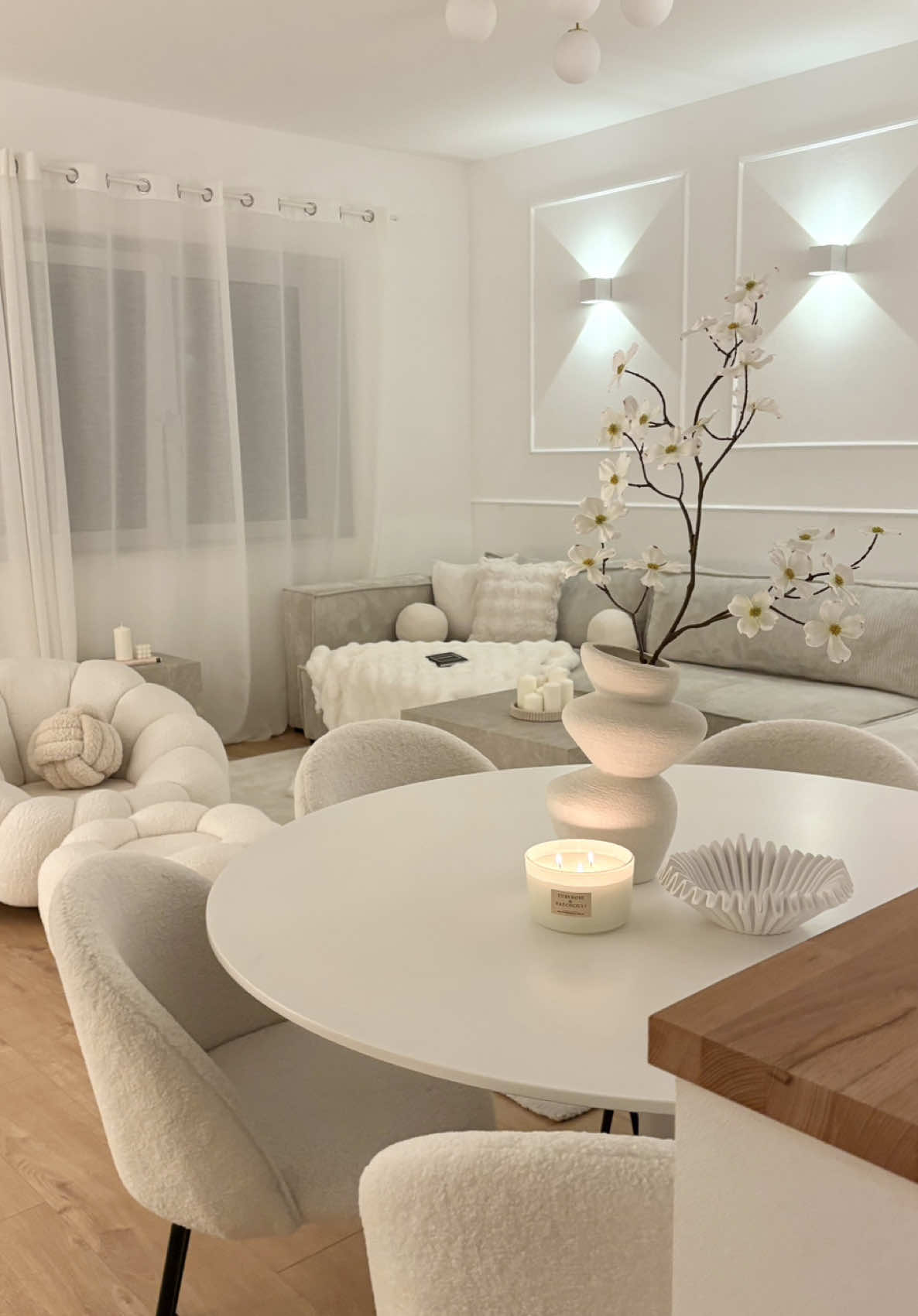 night vibes ✨🤍☁️ #interiordesign #Home #cozyvibes #fyp #goviral 