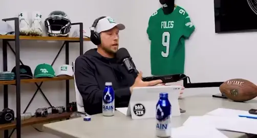 Nick Foles says that, due to Jalen Hurts’ leadership, the current Eagles team is more poised to repeat as champions than the 2018 team was. #GoBirds #eagles #philadelphiaeagles #jalenhurts #saquonbarkley #devontasmith #ajbrown #nfl #fyp #cooperdejean #Eagles #explore #philadelphia #nickfoles 