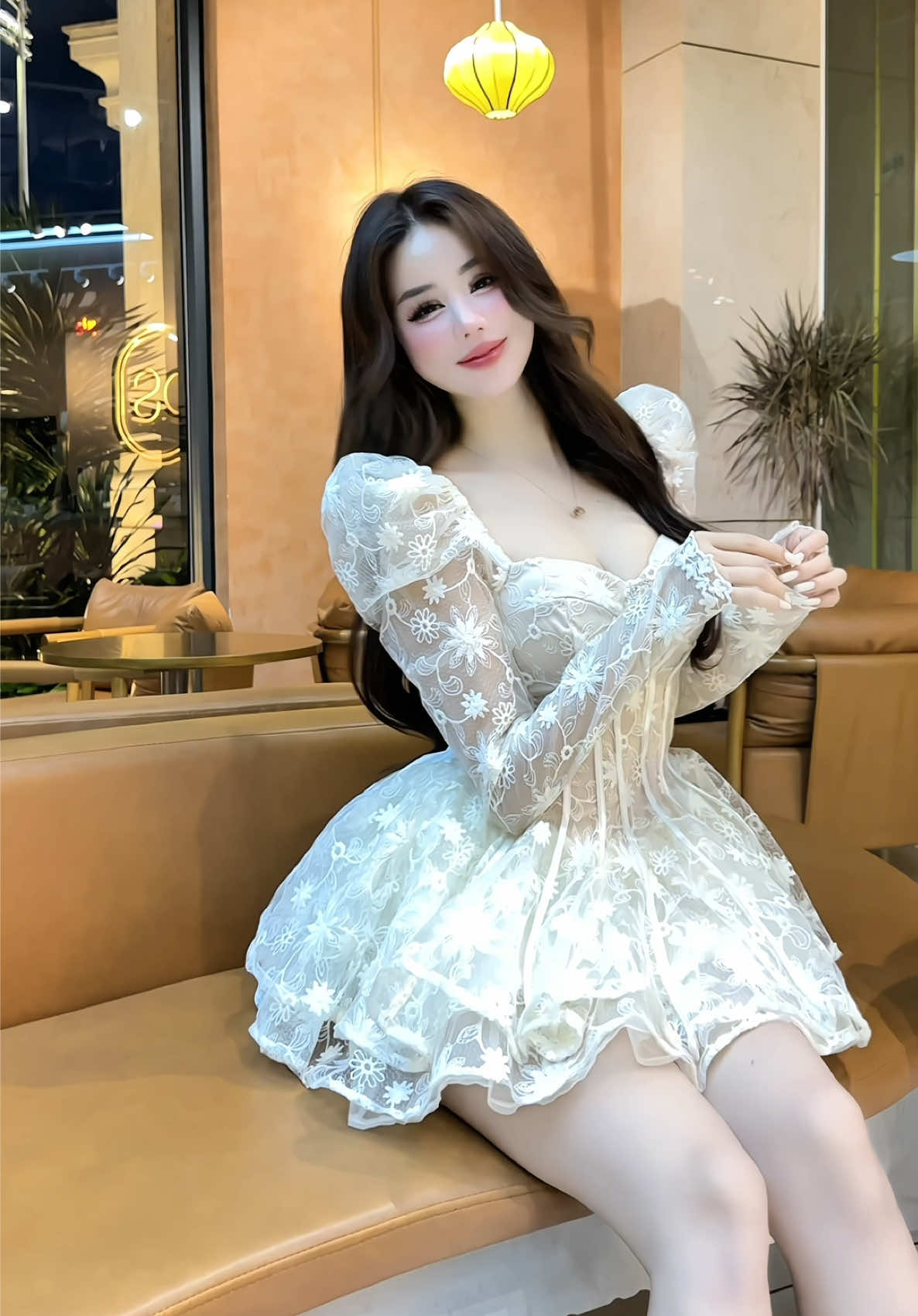 Đừng trông chờ vào sự thay đổi của bất kì ai . Mà hãy tìm kiếm những sự phù hợp với mìnhhh 🖤