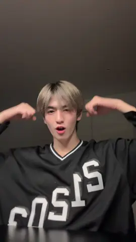 Back to this room😂 #JINWOOKkim #BUSbecauseofyouishine