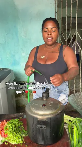 Fala aí nos comentário que tem dentro dessa panela