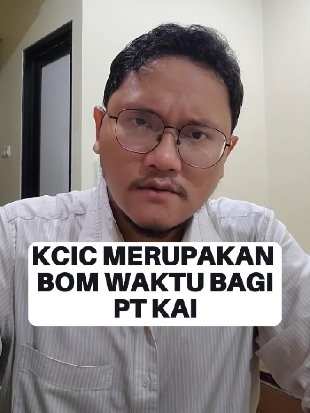 Proyek KCIC dari Pak Jokowi merupakan bom waktu bagi PT. Kereta Api Indonesia yang siap meledak kapan saja dan menghancurkan keuangan PT. KAI. Saya berharap Pemerintah serius menyelamatkan keuangan PT. KAI. #whoosh #keretaapiindonesia #Keretaapicepat