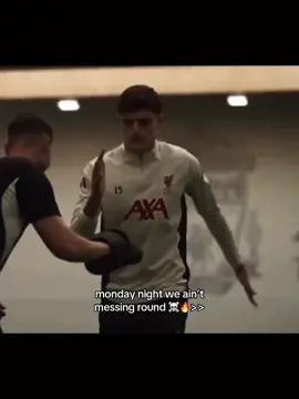 joelinton’s getting a flying knee 😂😂🔥 #footballtiktok #liverpoolfc #newcastle #training #blowthisupforme 